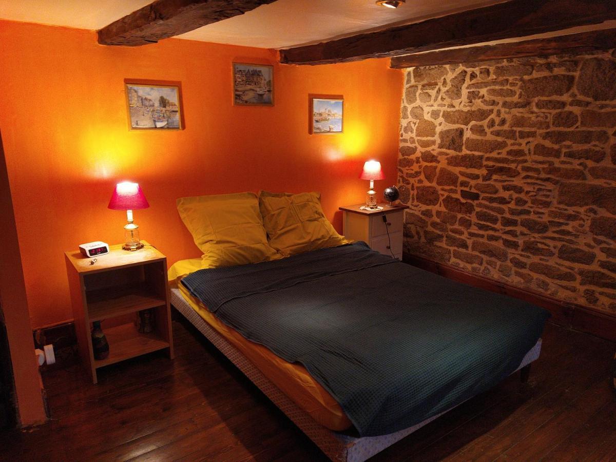 Maison En Granit Bleue Lanhelin エクステリア 写真